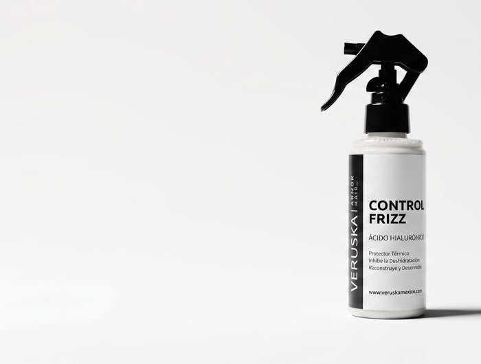 <h4>Nuevo Control Frizz </h4><h4>Ácido Hialurónico</h4>